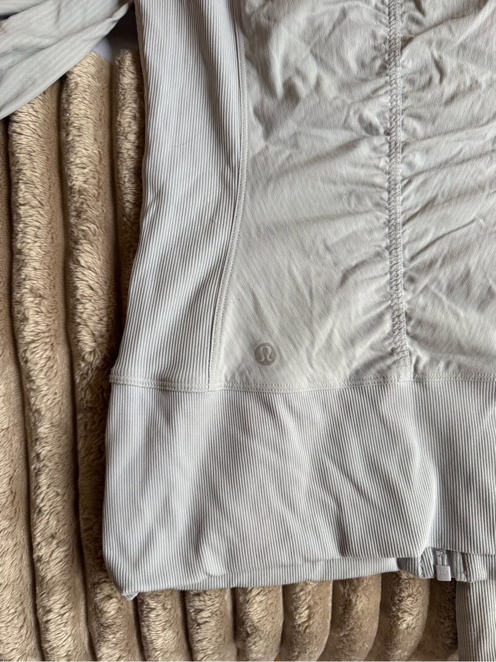 Lululemon In Flux Jacket - Picture 5 of 5